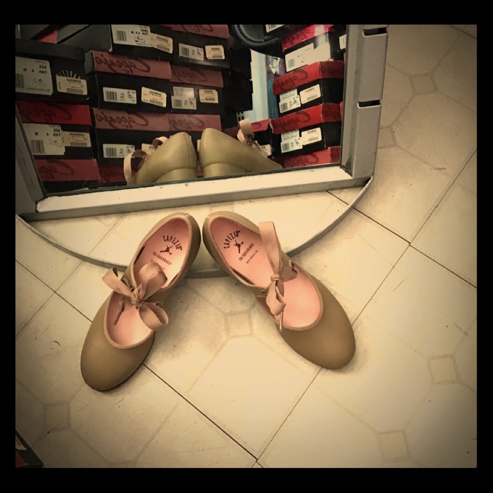 Tan Bow tie Tap Shoe